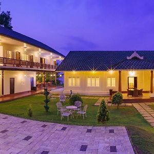 King Room Lake View